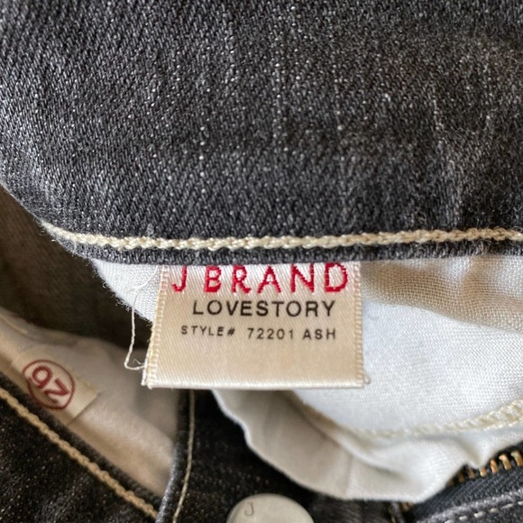 J BRAND Lovestory Flare in Ash Wash, size 26 - Picture 6 of 11